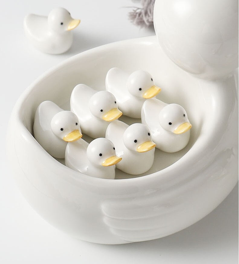 Creative Japanese Cute Duck Decoration Crafts Storage Ornaments Hand-painted Chopsticks Holder Home Hotel Ceramic Tableware